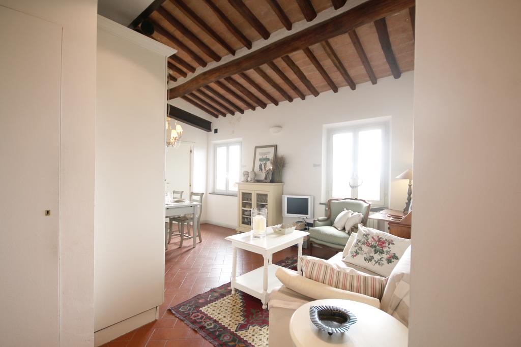 Appartement Zaffiro Bianco à San Gimignano Extérieur photo